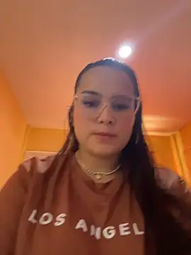 Snapshot of amberbakee chatting on 11.12.25 amberbakee online show from 11.12.25