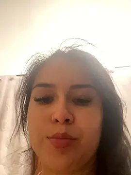 Snapshot of amberbakee chatting on 12.20.25 amberbakee online show from 12.20.25