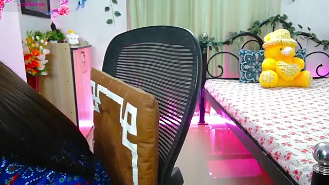 WildDimpi 0 online show from 10.22.25