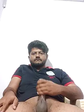 Snapshot of urhotboymeet chatting on 11.14.25 urhotboymeet online show from 11.14.25