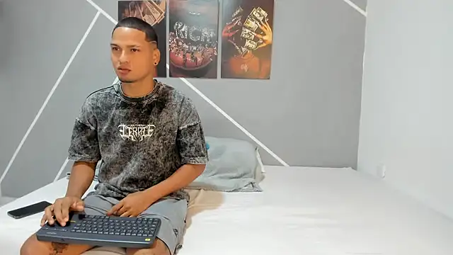 Sexy777Couple online show from 04.30.26