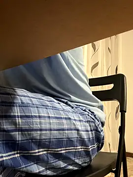 Snapshot of JJ_131 chatting on 12.20.25 JJ 131 online show from 12.20.25