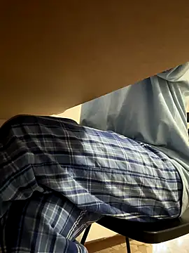 Snapshot of JJ_131 chatting on 12.21.25 JJ 131 online show from 12.21.25