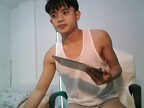 NautyBoyBrazeen 143 online show from 01.19.26