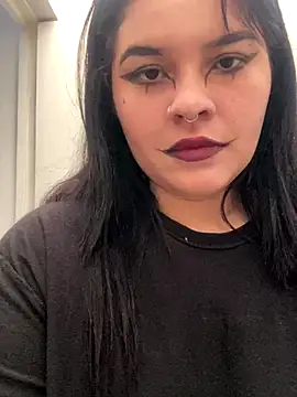 SweetKimi  online show from 10.31.25