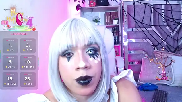 Eva Walker  online show from 10.27.25