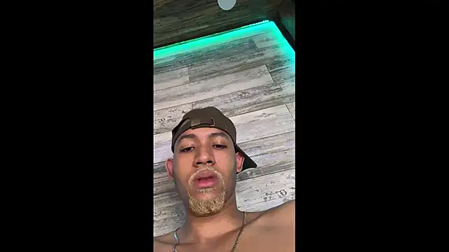 B Wild online show from 05.10.26