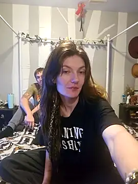 Snapshot of Blossom94 chatting on 09.18.25 Blossom94 online show from 09.18.25