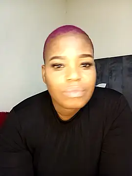 Snapshot of ThickAmy chatting on 09.13.25 ThickAmy online show from 09.13.25