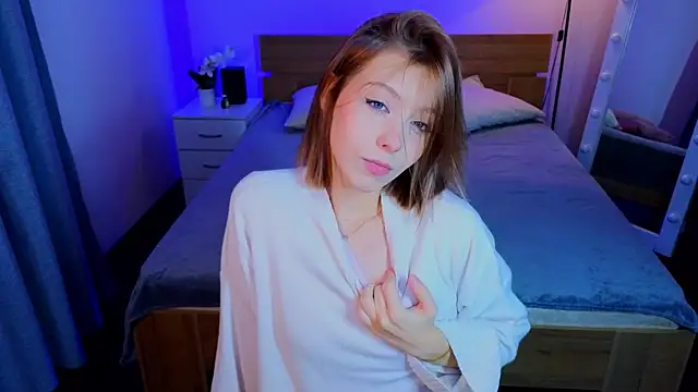 LumMina online show from 12.04.25