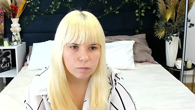 EmillyRogers online show from 11.13.25