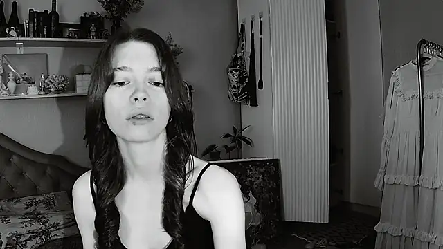 Snapshot of Yoka_paradoXXX chatting on 05.15.26 Yoka paradoXXX online show from 05.15.26