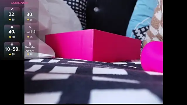 Snapshot of LunaLuxe1 chatting on 02.02.26 LunaLuxe1 online show from 02.02.26