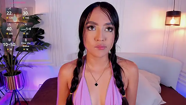 Dafne Hillss online show from 11.21.25