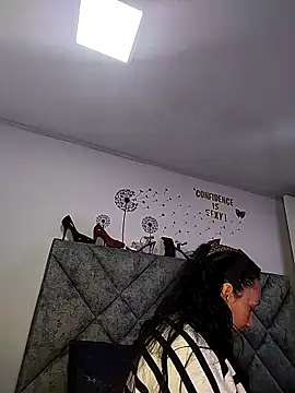 Shantey Laurent online show from 04.23.26