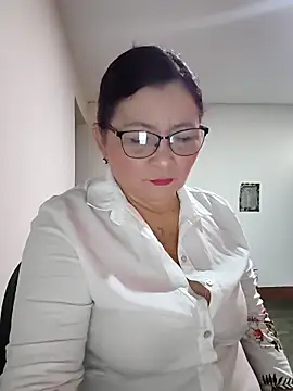 Snapshot of marfil_milf chatting on 03.08.26 marfil milf online show from 03.08.26