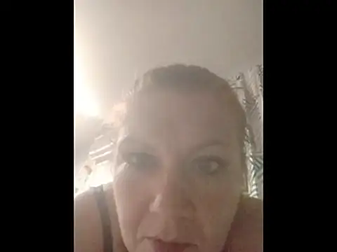 Snapshot of nakedgarbageperson chatting on 10.29.25 nakedgarbageperson online show from 10.29.25