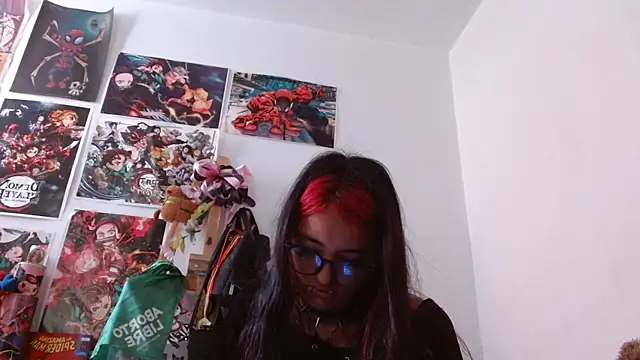 Snapshot of carolinerue chatting on 01.10.26 carolinerue online show from 01.10.26