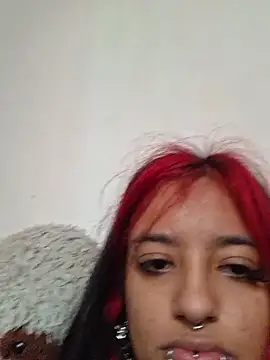 Snapshot of carolinerue chatting on 01.12.26 carolinerue online show from 01.12.26