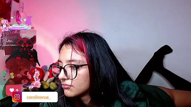 carolinerue online show from 04.29.26