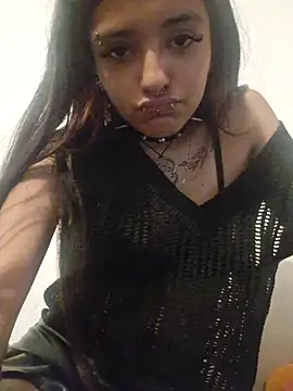carolinerue online show from 05.13.26