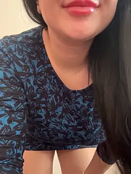 Molly-molly- online show from 11.11.25