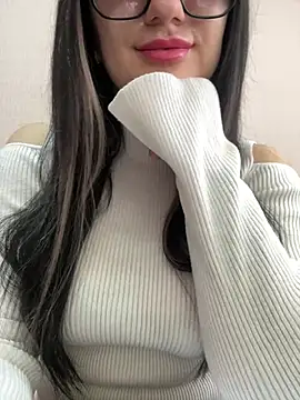 Molly-molly- online show from 04.24.26