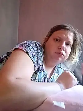 Snapshot of Gabbygade chatting on 09.15.25 Gabbygade online show from 09.15.25