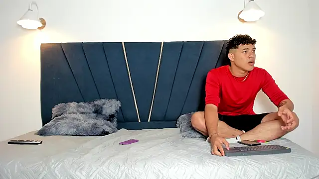 maicol cum23 online show from 11.12.25