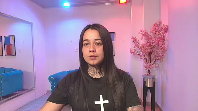 Black roseee online show from 04.22.26