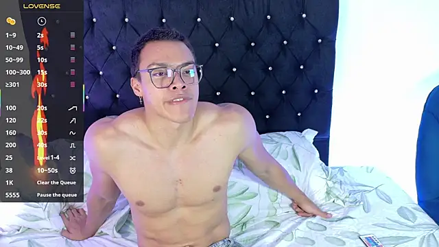 Snapshot of adriel_escalante chatting on 07.14.26 adriel escalante online show from 07.14.26