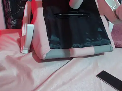 Snapshot of PANDORA-PIEL chatting on 10.09.25 PANDORA-PIEL online show from 10.09.25