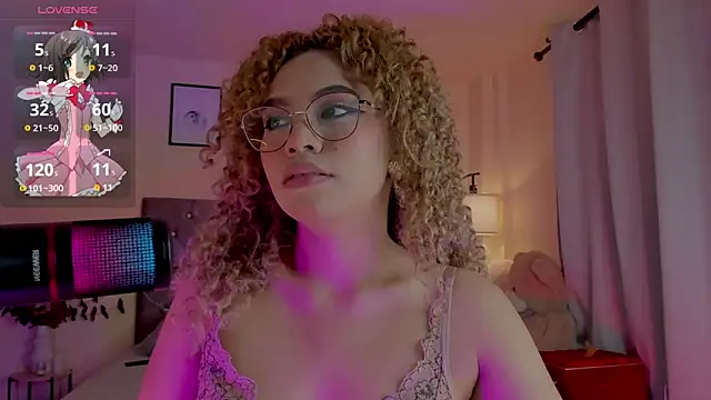 Snapshot of OxanaFedorova1- chatting on 11.28.25 OxanaFedorova1- online show from 11.28.25