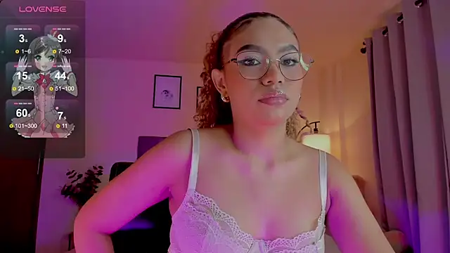 Snapshot of OxanaFedorova1- chatting on 06.19.26 OxanaFedorova1- online show from 06.19.26