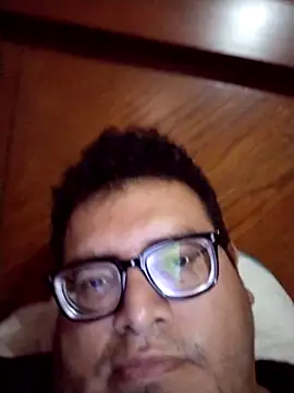 Santiagoqro85 online show from 10.08.25