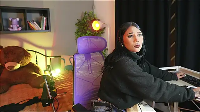 Anaya olyx online show from 10.11.25
