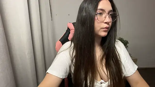 valentinauwu online show from 02.23.26