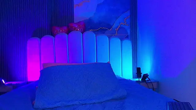 abbyrouss  online show from 02.19.26