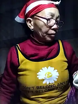 Snapshot of -Xuka-200 chatting on 02.04.26 -Xuka-200 online show from 02.04.26