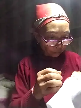 Snapshot of -Xuka-200 chatting on 02.20.26 -Xuka-200 online show from 02.20.26