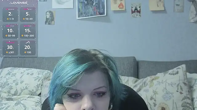 Snapshot of Alice_Zev chatting on 10.22.25 Alice Zev online show from 10.22.25