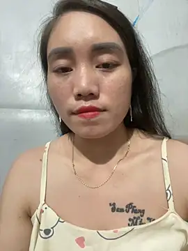 Snapshot of chipp-bong chatting on 09.24.25 chipp-bong online show from 09.24.25