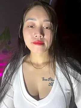 Snapshot of chipp-bong chatting on 11.08.25 chipp-bong online show from 11.08.25