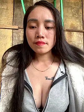 Snapshot of chipp-bong chatting on 01.14.26 chipp-bong online show from 01.14.26