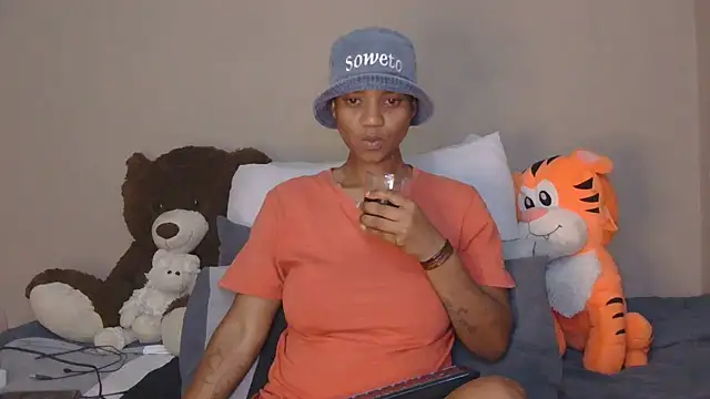 JANIELEE online show from 09.17.25