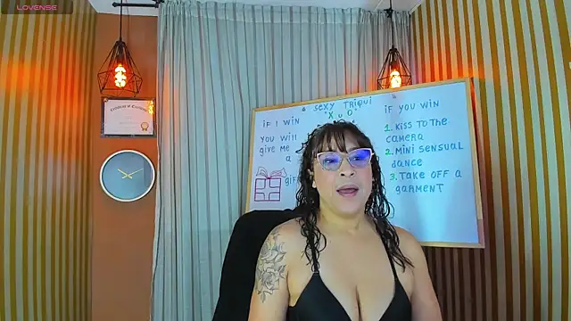 Snapshot of Jenni_Zeller chatting on 09.22.25 Jenni Zeller online show from 09.22.25