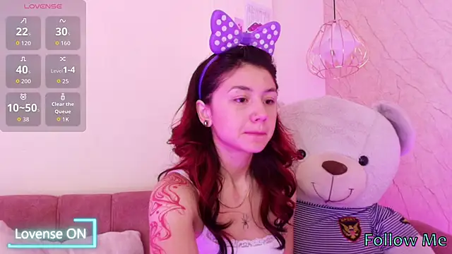 Snapshot of april_bennett chatting on 09.24.25 april bennett online show from 09.24.25