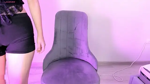 Snapshot of yanyaan chatting on 10.03.25 yanyaan online show from 10.03.25