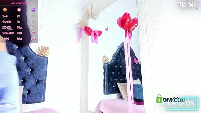 Snapshot of Caroline_daring chatting on 02.21.26 Caroline daring online show from 02.21.26