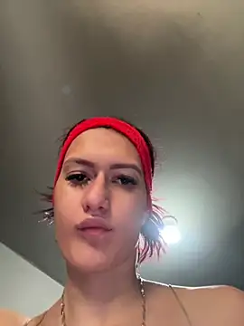 Snapshot of Caroline_daring chatting on 03.02.26 Caroline daring online show from 03.02.26